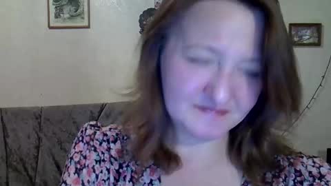 Snapshot of finika_say chatting on 11-26-25, 06:42 finika_say online show from 11-26-25, 06:42