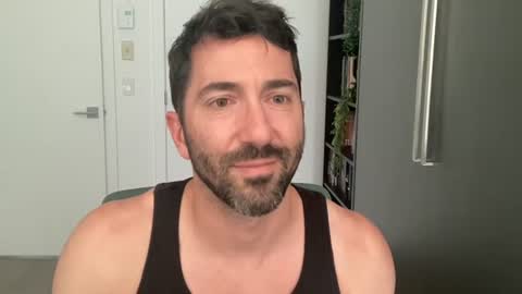 Finn Riley online show from 07-04-26, 06:03