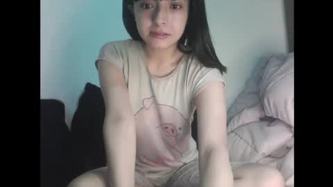 Snapshot of finnky1 chatting on 10-11-25, 04:22 finnky1 online show from 10-11-25, 04:22