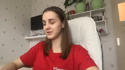 Keite wanna play  Meow online show from 12-17-25, 10:32