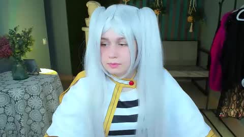 fiora online show from 02-22-25, 11:24