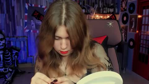 fiora online show from 10-30-25, 01:01