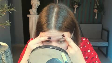 fiora online show from 11-08-25, 05:40