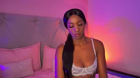 Fiorela Lenin  online show from 01-20-25, 07:04