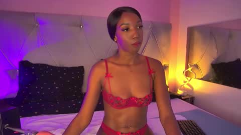 Fiorela Lenin  online show from 09-30-25, 12:43