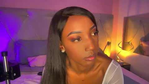 Fiorela Lenin  online show from 10-08-25, 06:05