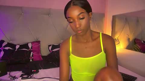 Snapshot of fiorelalenin chatting on 05-19-26, 06:36 Fiorela Lenin online show from 05-19-26, 06:36