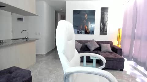 Snapshot of fiorellasantamaria chatting on 01-26-25, 06:06 fiore online show from 01-26-25, 06:06