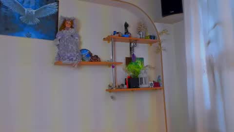 fire_luna online show from 02-10-26, 05:33