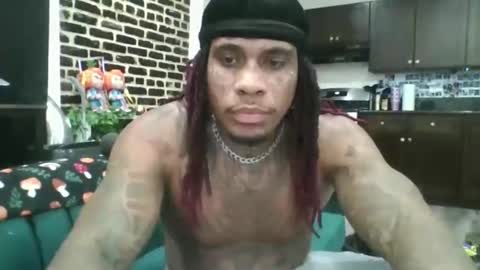 Snapshot of firemanbands chatting on 11-22-25, 11:09 youtrueflame online show from 11-22-25, 11:09