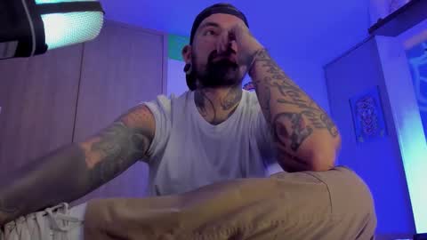 fisherrman666 online show from 10-31-25, 03:57