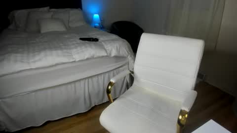 Snapshot of fitandfriskyfunxxx chatting on 01-07-25, 10:08 Jamie or Frisky online show from 01-07-25, 10:08