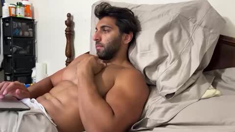 Snapshot of fitcurvyman4fun_69 chatting on 05-27-26, 05:21 fitcurvyman4fun_69 online show from 05-27-26, 05:21