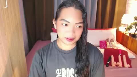 Snapshot of fitfemme_anna chatting on 05-25-26, 10:32 fitfemme_anna online show from 05-25-26, 10:32