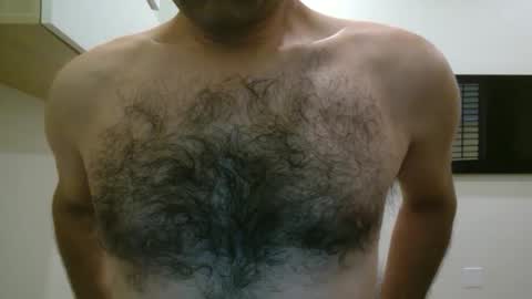 Snapshot of fitfriendlyandhairy chatting on 05-19-26, 04:35 fitfriendlyandhairy online show from 05-19-26, 04:35