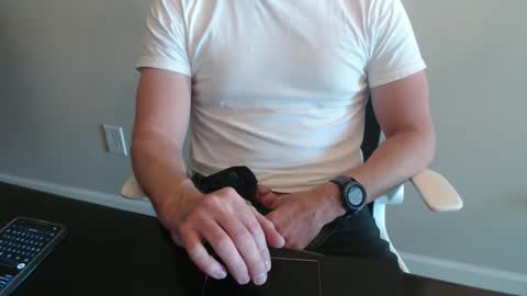 Snapshot of fithubby80 chatting on 11-14-25, 09:02 fithubby80 online show from 11-14-25, 09:02