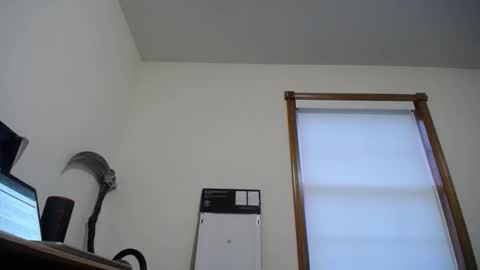 Snapshot of fitshow75 chatting on 11-21-25, 12:48 Links in Bio below online show from 11-21-25, 12:48