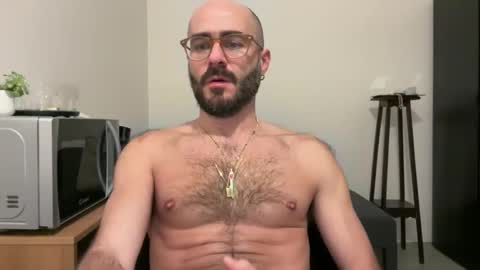 Fla is short for Flavio online show from 12-18-25, 10:38