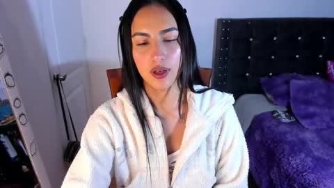 FLACA online show from 10-15-25, 01:17