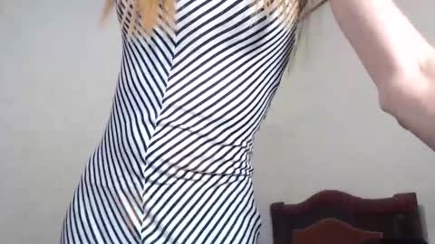 Snapshot of flacats23cm chatting on 01-11-25, 10:51 flats23cm online show from 01-11-25, 10:51