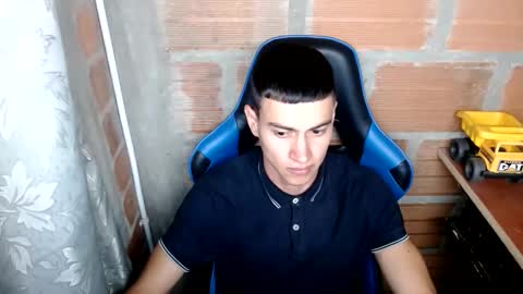 Snapshot of flacolatind chatting on 01-06-25, 02:37 FLACO online show from 01-06-25, 02:37