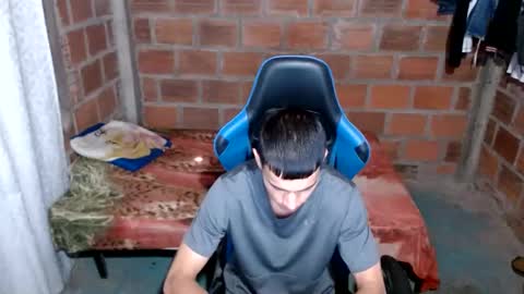 Snapshot of flacolatind chatting on 01-25-25, 03:52 FLACO online show from 01-25-25, 03:52