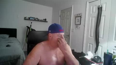 Florida guy online show from 12-17-25, 04:18