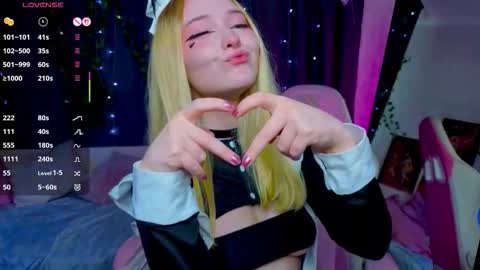 Snapshot of flaircorell chatting on 09-09-25, 04:12 Sophie online show from 09-09-25, 04:12