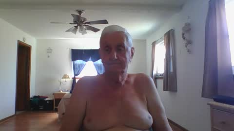 Snapshot of flamale65to chatting on 02-23-26, 06:27 flamale65to online show from 02-23-26, 06:27