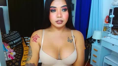 Snapshot of flamarafire chatting on 02-04-26, 11:38 FLAMARA online show from 02-04-26, 11:38