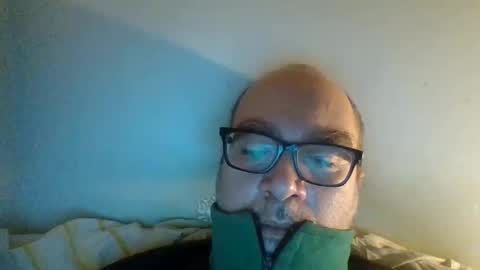 Snapshot of flashdreaming chatting on 01-11-26, 11:10 Carlo online show from 01-11-26, 11:10