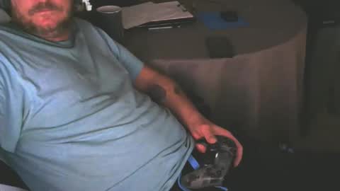 Snapshot of flashy49 chatting on 12-18-25, 04:40 flashy49 online show from 12-18-25, 04:40