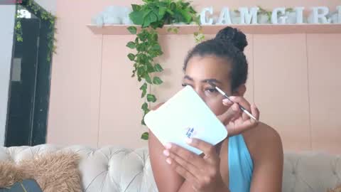 Snapshot of flavia_cruz chatting on 07-11-26, 12:19 Flavia online show from 07-11-26, 12:19