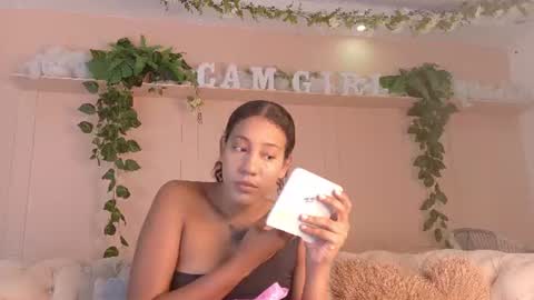 Snapshot of flavia_cruz chatting on 07-16-26, 12:44 Flavia online show from 07-16-26, 12:44