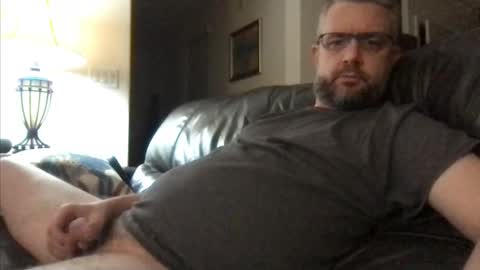 Snapshot of fleas1 chatting on 03-19-26, 05:44 fleas1 online show from 03-19-26, 05:44