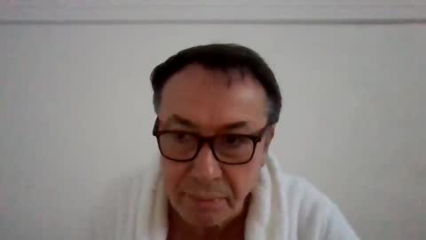 Snapshot of flenzo44 chatting on 11-11-25, 01:44 flenzo44 online show from 11-11-25, 01:44