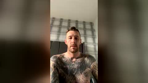 Snapshot of fletcher1985 chatting on 07-06-26, 03:58 fletcher1985 online show from 07-06-26, 03:58