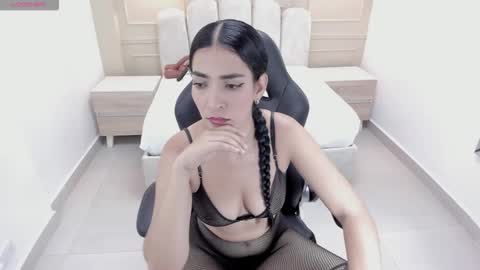   FLEUR   online show from 03-17-26, 12:41