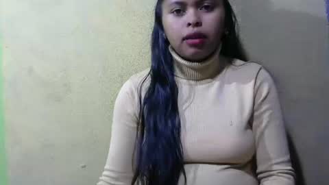 Snapshot of fleurtess_xx chatting on 05-19-26, 04:30 Claire online show from 05-19-26, 04:30