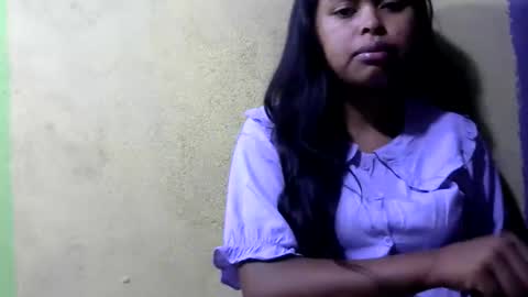Snapshot of fleurtess_xx chatting on 06-10-26, 04:34 Claire online show from 06-10-26, 04:34