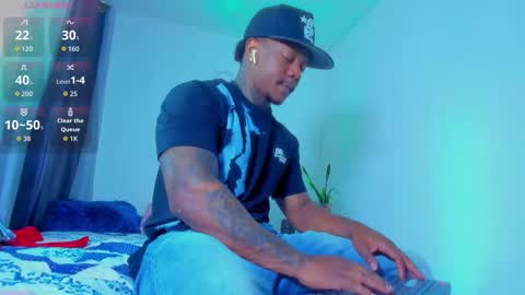 Flex Taylor  online show from 02-19-26, 06:04