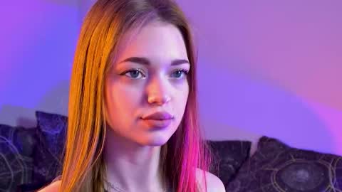 Flexyfoxy online show from 10-13-25, 08:36