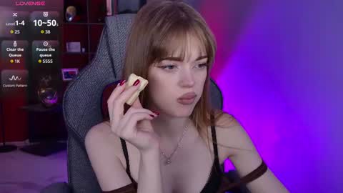 Flexyfoxy online show from 06-28-26, 03:18