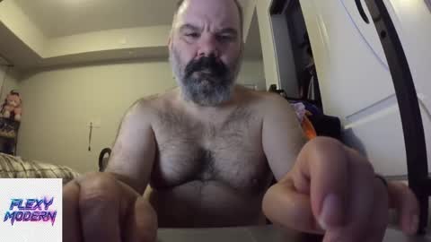 Snapshot of flexymodern chatting on 04-24-26, 12:35 Matt Masterson online show from 04-24-26, 12:35