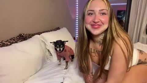 Snapshot of flexyroxxxy chatting on 08-09-26, 10:47 Roxy online show from 08-09-26, 10:47