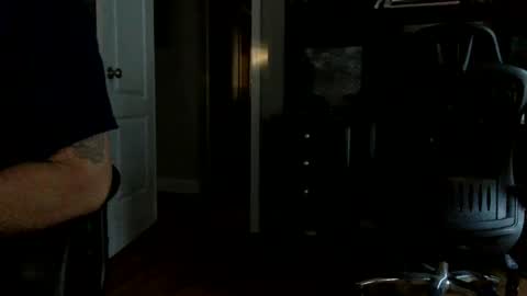 Snapshot of flguy_mike chatting on 12-12-24, 12:33 FL guy online show from 12-12-24, 12:33