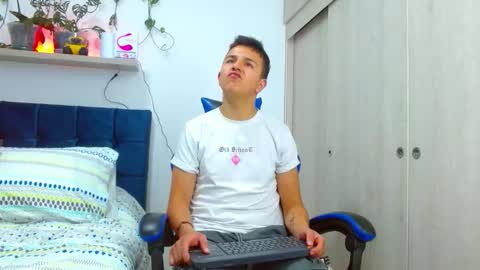 Nico online show from 02-20-26, 07:47