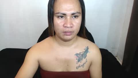 Snapshot of flirtangel93 chatting on 06-06-26, 08:46 Angel online show from 06-06-26, 08:46