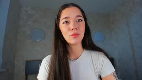 Snapshot of flirtykitty_ chatting on 07-19-26, 02:59 Emely online show from 07-19-26, 02:59