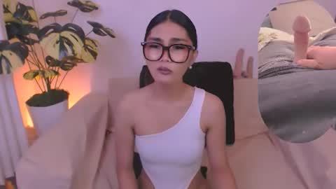 Snapshot of flirtymarga chatting on 06-09-26, 05:13 Marga online show from 06-09-26, 05:13